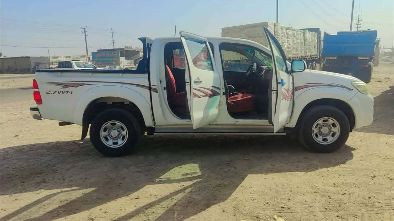 سلام عليكم البيع تيوتا هايلوكس فوريل موديل 2014 اوتو ماتيك فوول مكفوله كفالة عامه رقم اربيل وغير متواجد على الفيس ***********
