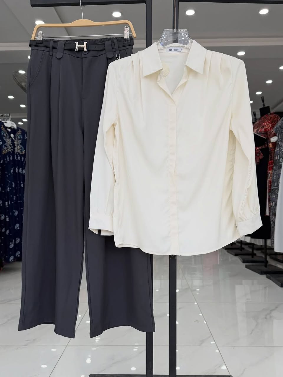 القياس 
٣٨ ٤٠ ٤٢ ٤٤ ٤٦ ٤٨
قميص + كيلوت 
السعر 30 الف اذا  كامل
فقط قميص السعر 14
فقط كيلوت السعر 19
@إشارة


**إذا كنت صاحب هذا الإعلان وتريد حذفه لأي سبب، رجاءا أرسل رسالة إلى الدعم الفني**