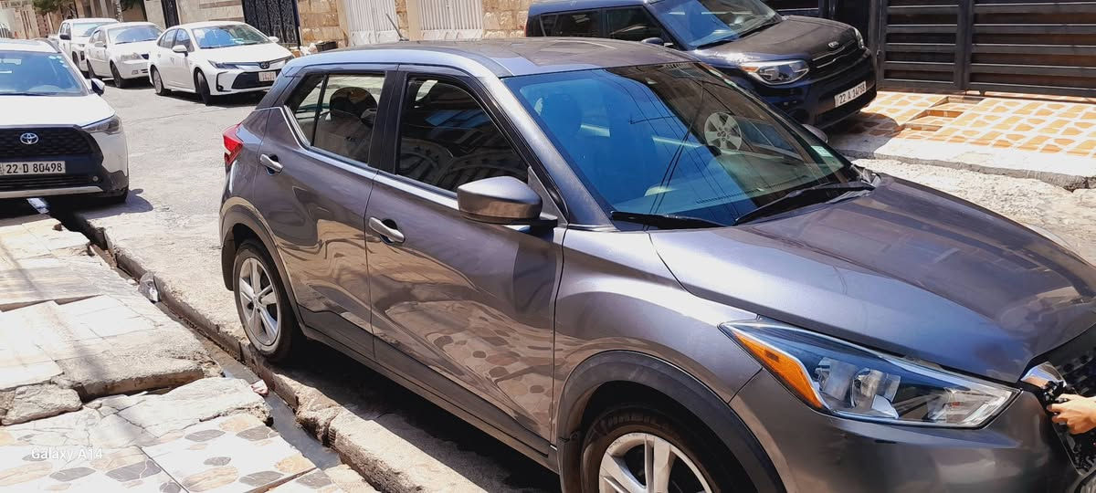 نيسان كيكس 
رةنكى نفتى 
مؤديل ٢٠٢٠
مواصفات s
تحديد سرعة 
رادار 
كاميرة
حساس
٧٢٠٠٠ مايل رؤشتوة
تەنها يةك جاملغى لأى سائق بؤياغة بئ زورو
بسترك ساندى لة سنوق
كير مكينة بةشةرةت
*********** أربيل, العراق
