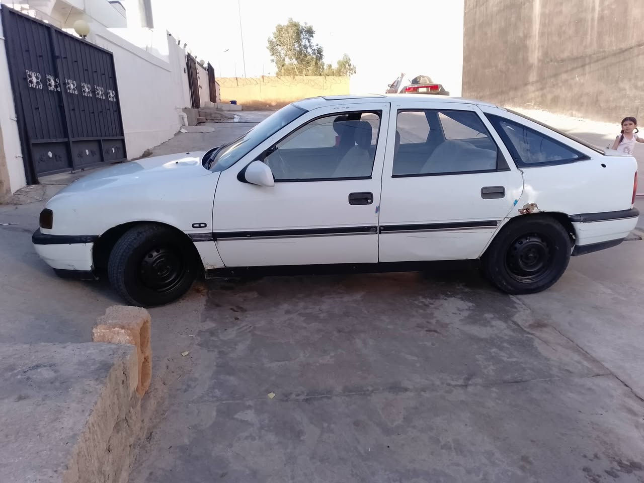 سياره اوبل ماسحه حجم 20 محرك شرط شرط تحويل دفتر بانزين موجود ***********///*********** سعر 28مجال الي يريد بي خير ويدلل
