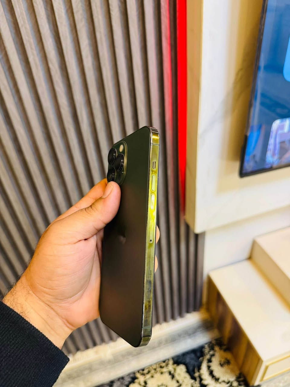 السلام عليكم 

* ايفون 📲  13برو ماكس
* لون   زيتوني المميز
تحديث ١٨ مو ال ٢٦ العاوي 
* بطاريه 🔋86
شرط أخليك تشحنه 100
واحسب الك نص ساعه ينزل 99
يعني الشحن انسا انطيك بي ضمان سنه عدا الكسر 
* ذاكره 256
* نموذج AAA 
* واذا بي مشكله تاخذه بلاش 
* فحص حاسبه كله نورمال 
* خطأ واحد ماكو بل جهاز 
* السعر 750 قفله 
البياع شره مايفيدك لان قفل ٧٥٠ الف
*مكاني النجف الاشرف النجف, العراق


**إذا كنت صاحب هذا الإعلان وتريد حذفه لأي سبب، رجاءا أرسل رسالة إلى الدعم الفني**