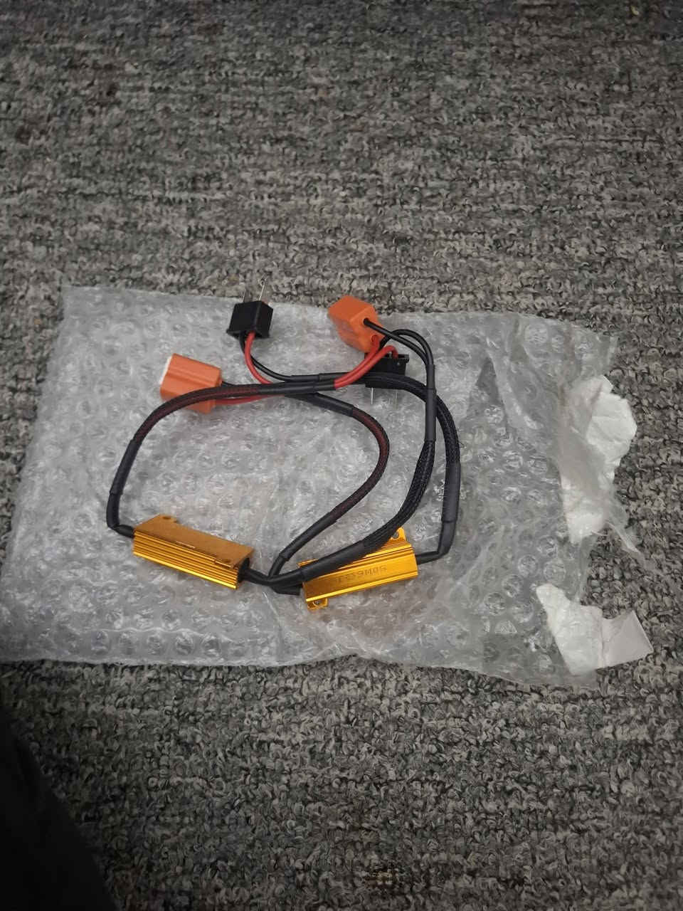 سلام عليكم شلع 375غراض امزون جميع شغال عل فحص تجي وتشوف من رخصة مدير الكروب المحترم 
شارع أبو نؤاس قرب الجسر المعلق *********** 

الي يريدهن متواجد يجن يمي ياخضهن توصيل ماكو
