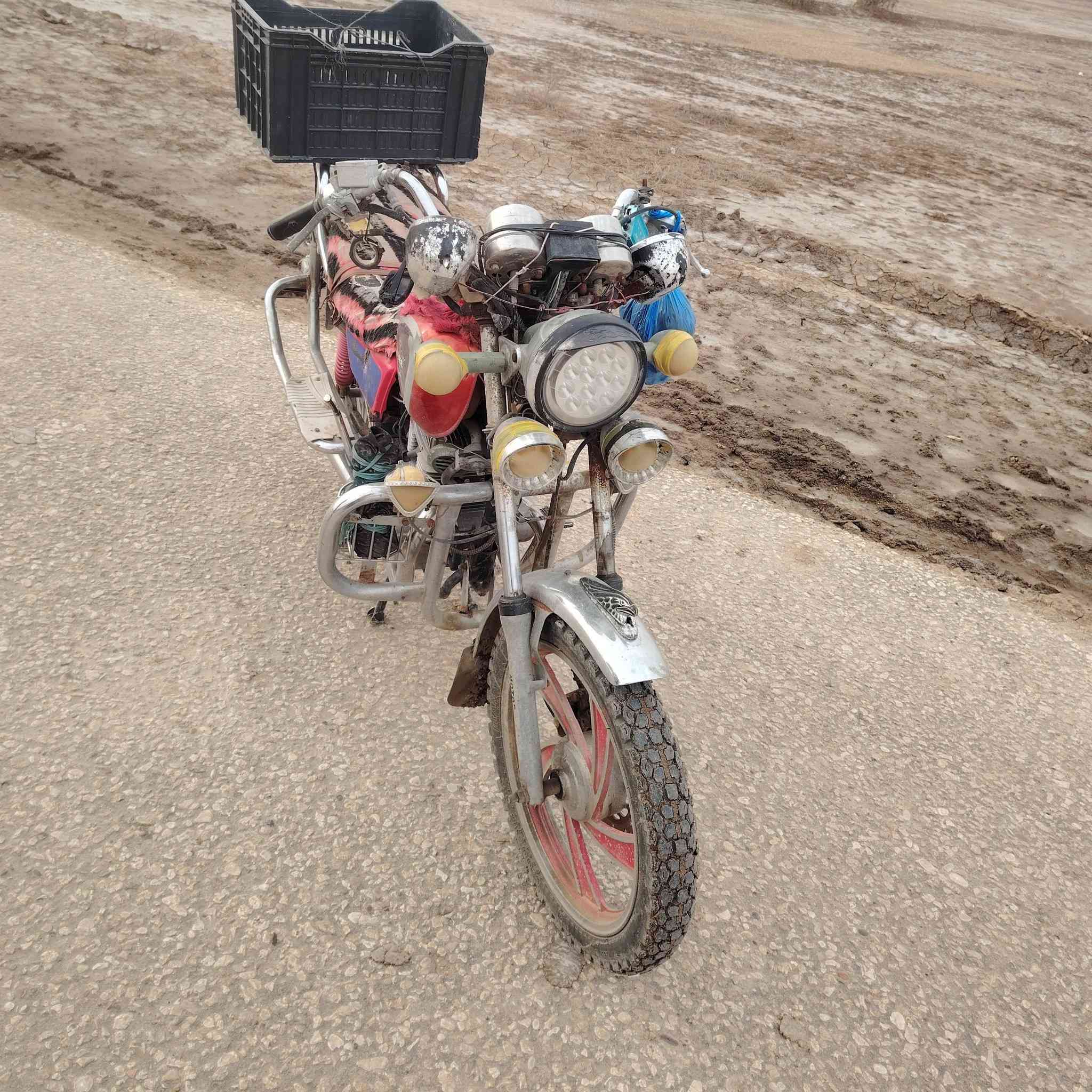 دراجة لبيع مديل 2016 ديوانيه قضاء الحمزة رقم الهاتف *********** دراجة مكفوله من كلشي
