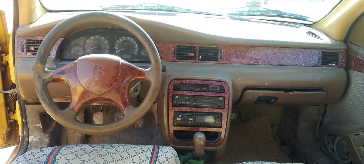 سمند للبيع  2011سياره مداور ثاني يوم. رقم نجف مميز . مكفوله من ضربه وصبغ وخياس .فقط مكينه بيه لاستيك ولف،)  كهربائيات تبريد تدفئه كله شغال.  25وبيه مجال .
مكان نجف
***********
