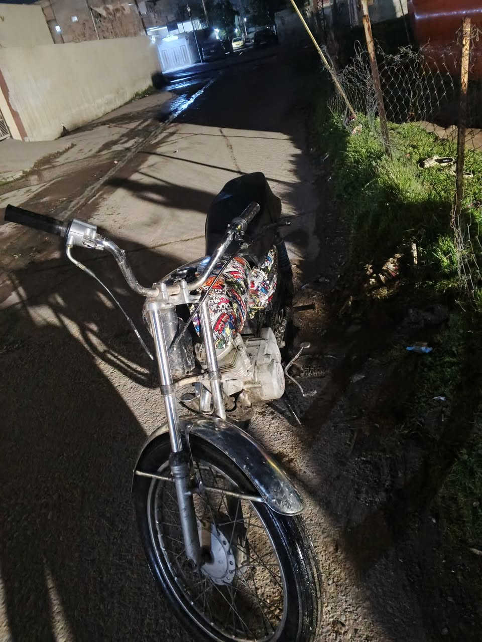 ماطور بارت لبيع خمس 99999 محرك كلشي مابي شغال ماطور كدام العين نضافة فول السعر 200 وبي مجال للطيبين


**إذا كنت صاحب هذا الإعلان وتريد حذفه لأي سبب، رجاءا أرسل رسالة إلى الدعم الفني**