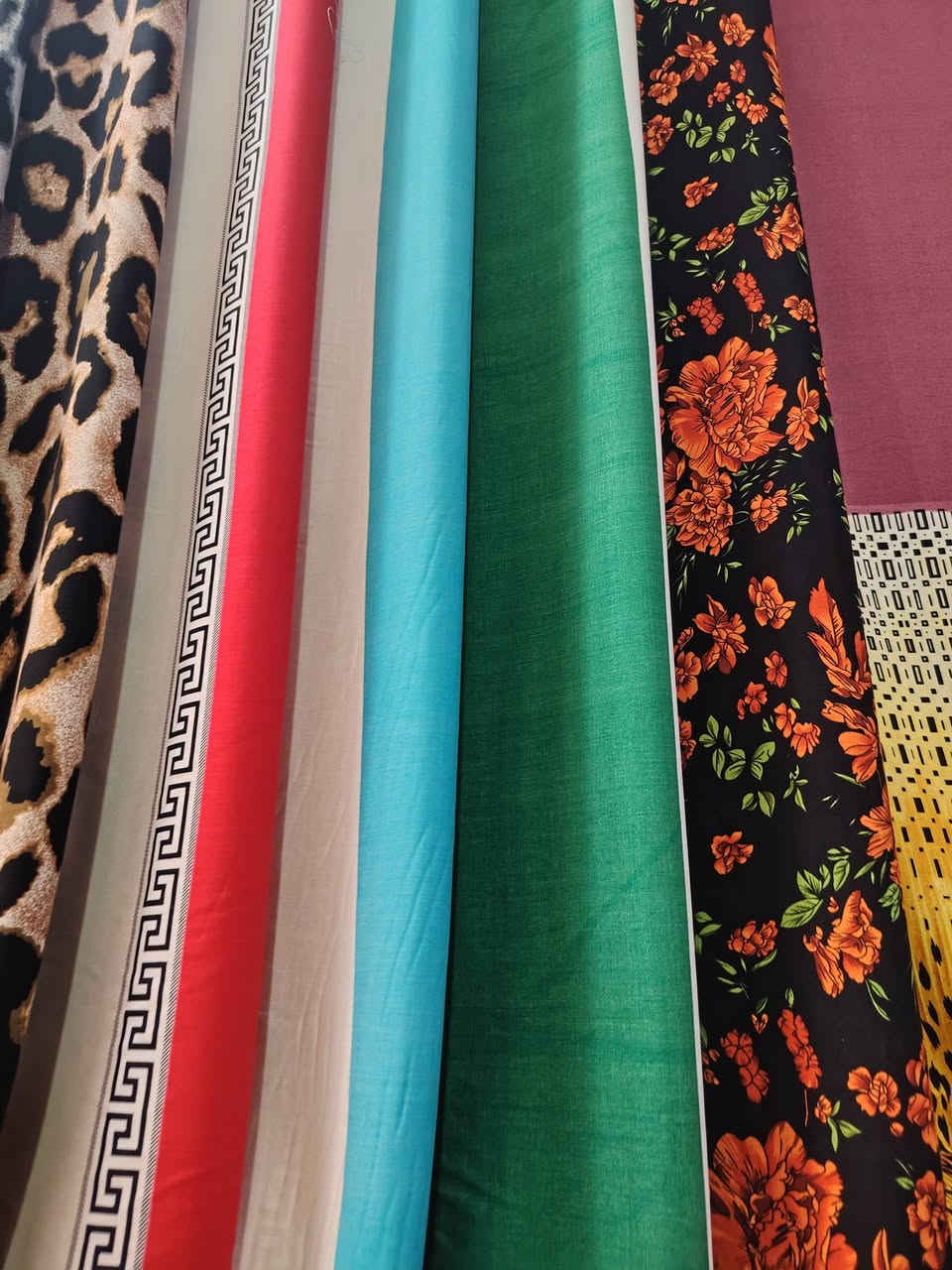 كشمير إيطالي ليكره نوعيه وخمايه درجه اولى 🔥🔥
القطعه ب٦ والتوصيل مجاني 🔥🔥
جمله ومفرد موجود 🔥🔥


**إذا كنت صاحب هذا الإعلان وتريد حذفه لأي سبب، رجاءا أرسل رسالة إلى الدعم الفني**