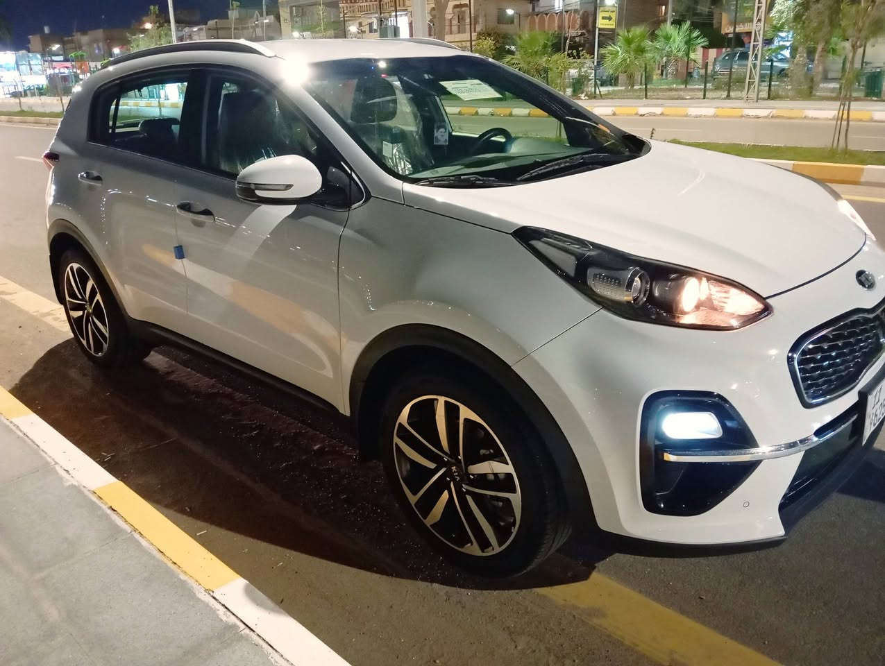 سلام عليكم كيا سبورتج موديل 2020 خليجي رقم بغداد الدولي بسمي كفاله عامه من الضربه والصبغ والتبديل سياره جديده الشركه الدوليه سياره جديده كلش واستخدام شخصي السعر 210 وبيها مجال بسيط مكان السياره الناصريه الحبوبي للاتصال ***********
