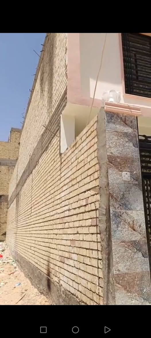 السلام عليكم
دار للبيع في حي الميلاد شارع سايدين الحولي ثاني قطعة عن تجاري قريب مجمع جوهره العرب
كافة الخدمات موجودة مساحة البيت ١٠٠م طابقين بناء مسلح درجة اولى يتكون من ٣ غرف نوم وصالة ومطبخ واستقبال
الاستفسار على رقم هذا ***********
