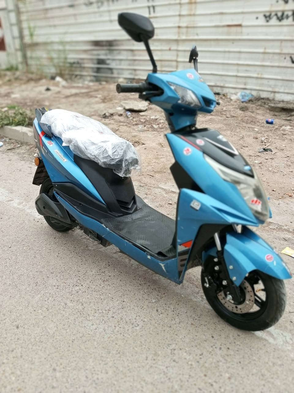 السلام عليكم للبيع دراجه ماتركس شركة امتي ار خمس بطاريات كبار 3نمر اشاير يمنه يسره لايت زنون عالي ناصي هورن نضام البارك والرجوع للخلف موديل 26 مكاني بغداد البلديات سعر 390 وبيها مجال ***********
