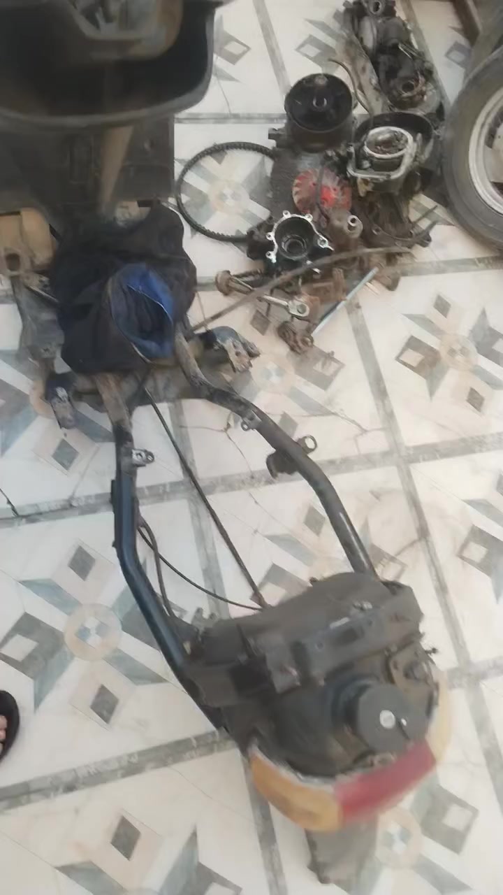 السلام عليكم دراجه بطه لبيع مفصخه عوزه كرنك وشغلات بصيطه سعر منتسب  ستفسار. خاص او ***********
