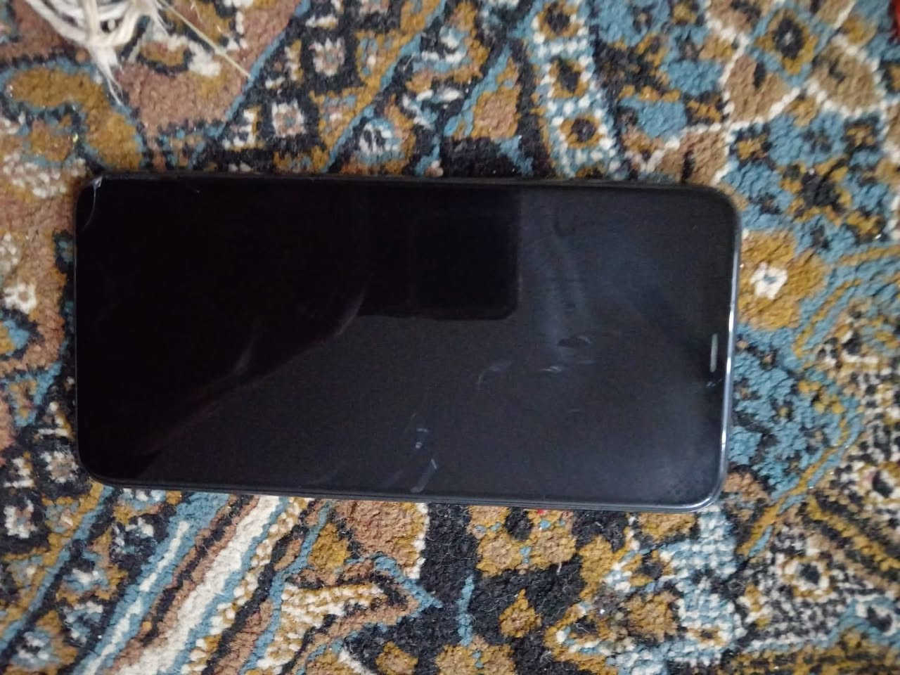 سلام عليكم كسماكس البيع بطارية ١٠٠الرقم الهاتف***********
