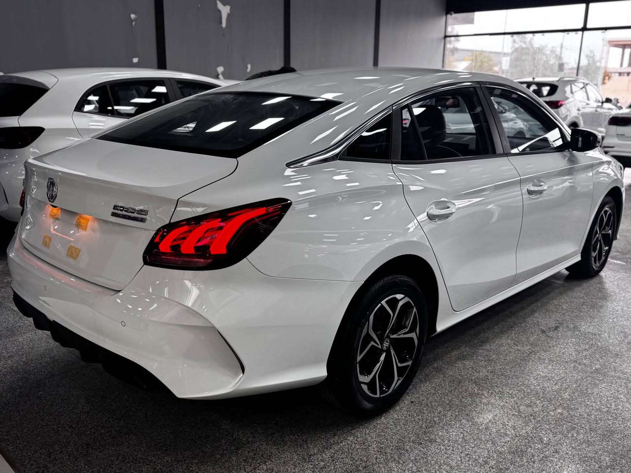 كه‌مترین نرخ لای ئیمه‌ به‌رده‌سته‌
MG GT 2025 گیر عادی
ناو سۆر🔴 و ناو سپی ⚪️لامان به‌رده‌سته‌
ئیستا له‌ پیشانگای تۆپ كارس به‌رده‌سته‌
به‌ تاك و كۆ به‌رده‌سته‌ 
🔥🔥🔥سعر:98$
موسفات:لایت لید یه‌ده‌ به‌سمه‌
ئاوینه‌ ئیشاره‌,حه‌ساس,كامیره‌,
به‌سمه‌,سوكان فولیوم,
موبایل:*********** أربيل, العراق
