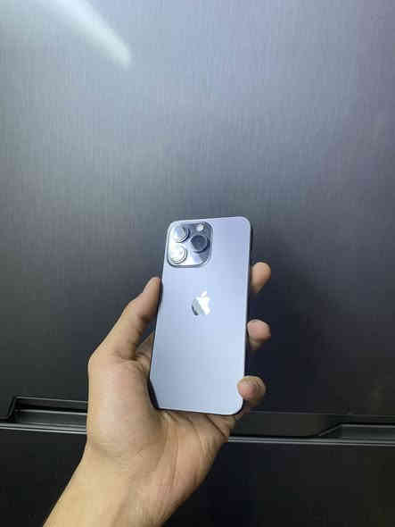 ايفون 13 برو  السعر 325 الف
الون سلفر 
الجهاز نضيف 
وتر بروف ممفتوح نهائيا 
مداخل تصليح 
بطاريه 91 اصليه 
ذاكره 256
فيس ايدي شغال 
نت تصفح كامرات لمس كله شغال 
فقط شريحه عطلانه
مكاني البياع 
رقم ***********
السعر 325 الف
