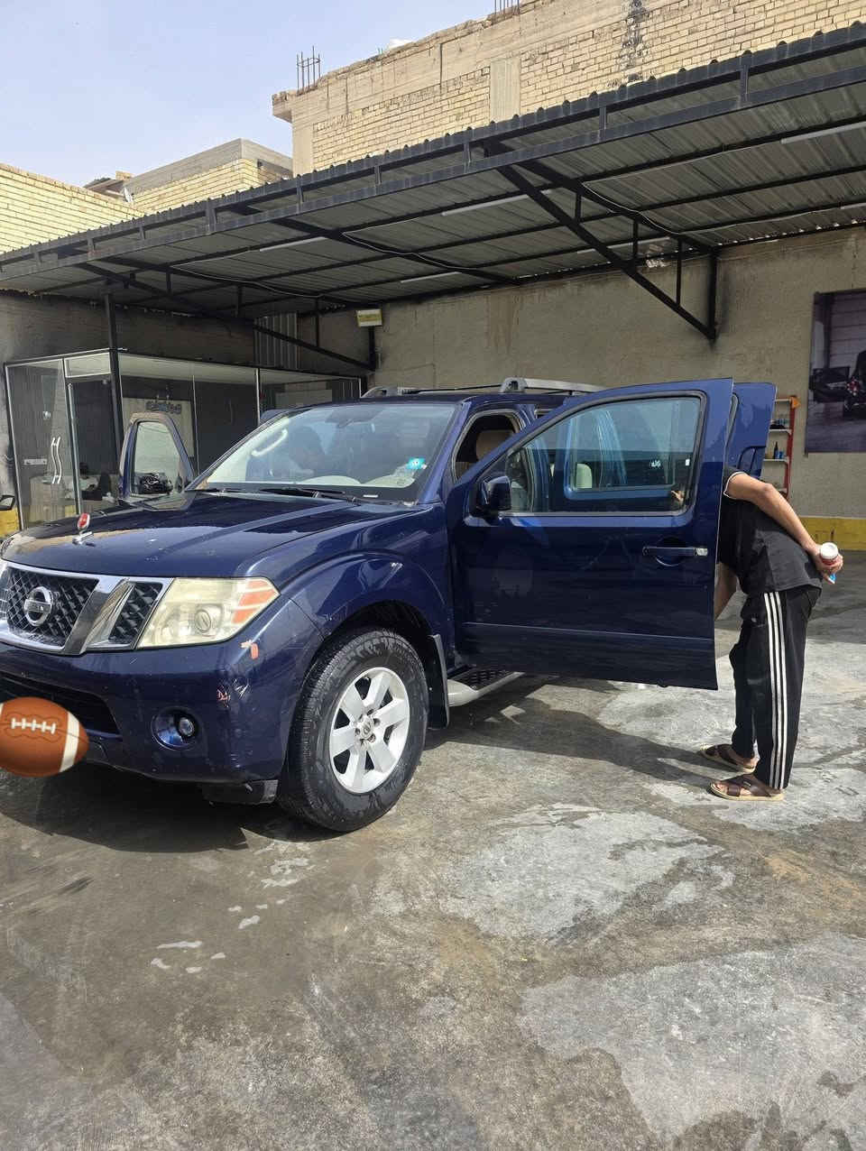 السلام عليكم من رخصه الادمن 
نسيان بافندر 2008 
كفاله عده ربع بلجنطه حادثها خارج العراق 
مكينه وكير مكفولات مكينه جديده 
تخم تاير جديد 
باتري جديد 
سياره مال جناي 
*********** 
مكان كربلاء
