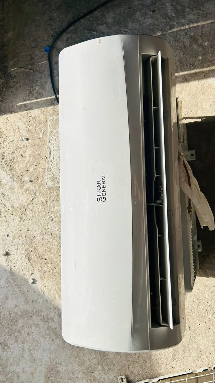 جنرال نضيف جدا
واحد طن 
بعده بالجيس 
٢٥٠ الف قفل 
كامل


**إذا كنت صاحب هذا الإعلان وتريد حذفه لأي سبب، رجاءا أرسل رسالة إلى الدعم الفني**
