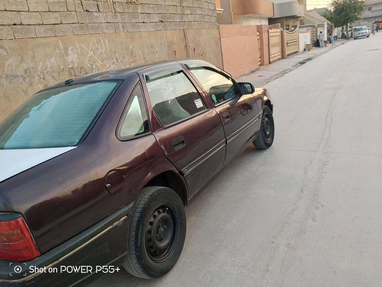 ئۆپل ڤیکترا مۆدیل 1992 مەکینە 18 لێدراوی نییە بێ سبوغ گێڕ و مەکینە بەشەرت سەنەوی 2027تازەیە کۆبۆن بەنزین لە کەرکوکم  نرخی 39 مجال ***********
