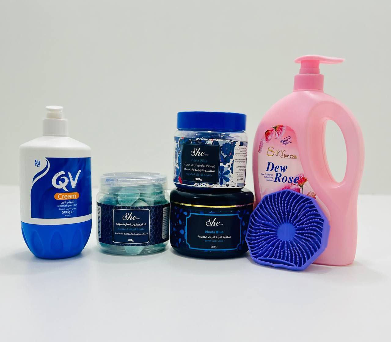 تردين جسمج صافي ولونة متوحد 🪞🧴
بدون تصبغات أو جلد ميت او جلد وزة؟؟ 🌷🚿 شوفي هذا الروتين بالنيلة الي يموت :
التقشير (أثناء الاستحمام): استخدمي سكرية النيلة للجسم وسنفرة She One للوجه (مرتين أسبوعياً) لإزالة الجلد الميت
وتقليل التصبغات بلجسم. 
التنظيف: اغسلي جسمك بـ شاور جل Dew Rose باستخدام ليفة السيليكون، واستخدمي صابونية المارشميلو للمناطق الحساسة لتوحيد لون البشرة وتعطير 🫰🏻
الترطيب (يومياً): بعد التجفيف مباشرة، ضعي كريم QV على كامل الجسم لضمان نعومة وتفتيح مستمر.
سعـر القديم 50 
سعر الجديد 33 فقط 
توصيل محافظات 6 
بغداد 4


**إذا كنت صاحب هذا الإعلان وتريد حذفه لأي سبب، رجاءا أرسل رسالة إلى الدعم الفني**