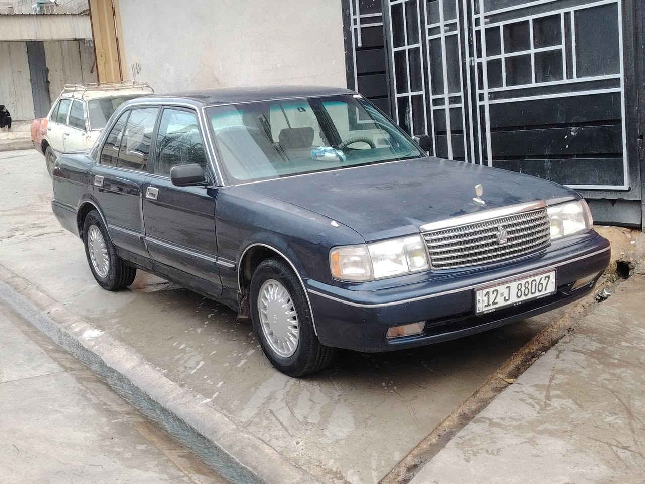 السلام عليكم سوبر موديل ٩٢ سياره جديده كهربائيات كيجات كلو شرط كشنات كهرب تشتغل محرك 
وكير شرط سياره جديده شرط مابيها معحون ولا صبغ بس بيها ملحضات مكان الموصل السعر ٦٠ وبيها مجال قليل
***********
***********
