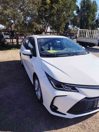 كورلا ٢٠٢٤ ماشيه ١٠٠٠٠ جديده مواصفات الكورلا معروفة فتحة وجلد و رادار ...