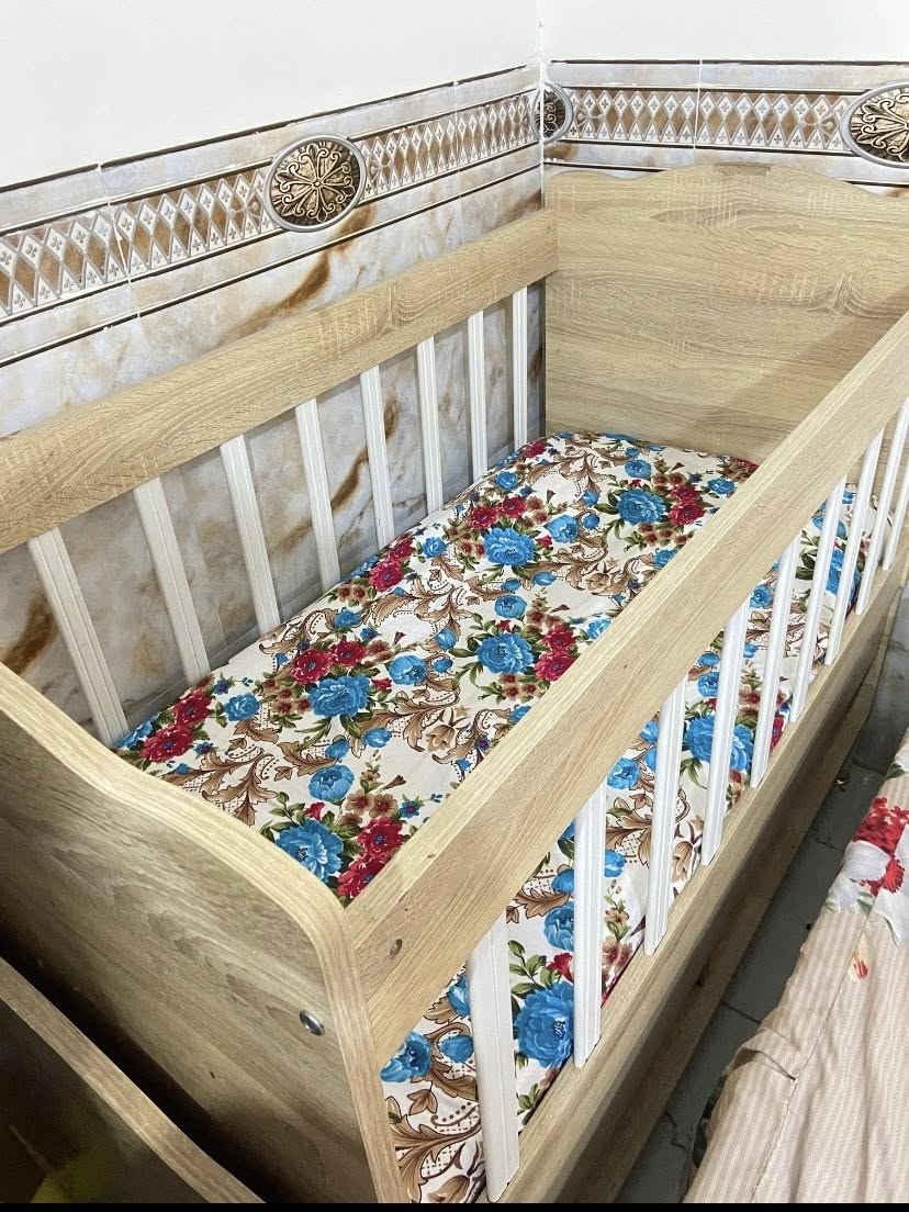 السلام عليكم كاروك تركي الاصلي جديد هو كاروك هزاز وسرير لحد عمر 5سنين الاسفنج المميز الاصلي  سعره ب85 وبي مجال


**إذا كنت صاحب هذا الإعلان وتريد حذفه لأي سبب، رجاءا أرسل رسالة إلى الدعم الفني**