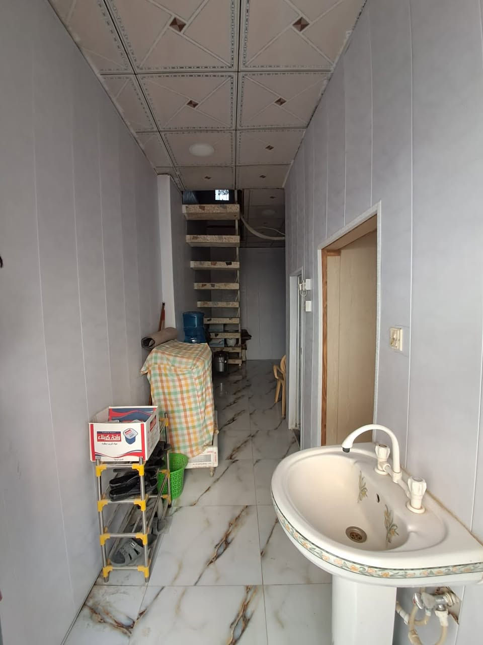 للبيع بيت في كربلاء الچاير قرب جامع الامام الهادي 50 متر اقرار محكمه سند طابقين مع الاثاث للاستفسار اكثر الاتصال على الرقم ‭0781 980 2915‬
