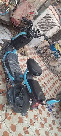 اخوان دراجه  ريان. صارلي 3 اشهر مشتريها دراجه بعدها لك بس القاعده مال ...