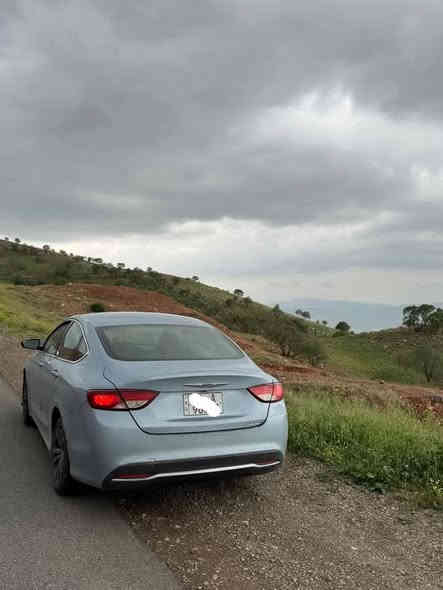 السلام عليكم  سياره  C200 موديل 2015  رقم بصره الجديد دولي وباسمي محرك 2400 كير  9  نمر لون بحري مميز متغير كير محرك جديدات وعليهن برمجه كامله تخم تاير قبل 3  اشهر اصلي وبيهن ضمان سنتين السياره خير من الله اناره زنون السياره حلوه وبيها حادث جاملغ وبنيد لا واصل لا شاصي ولا لغد وبيها تصليح طخه بارد حك اصبعين باب السايق السعر 105 وبيها مجال بسيط
بغداد حي اور  ***********
