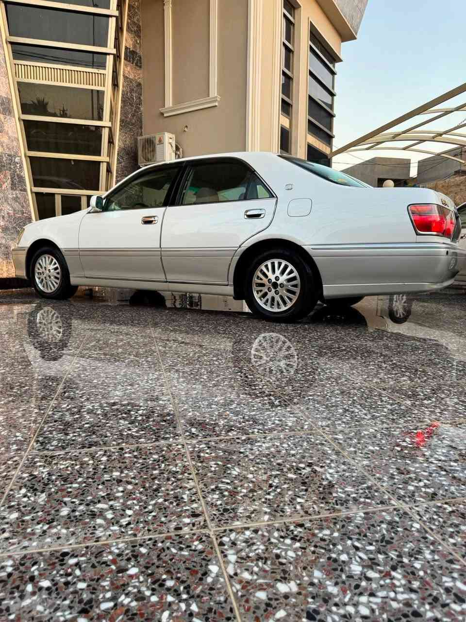 ملكه قرار 102فاحص مرور ومسقط سياره باقيه بس كمرك 4دكم السيارة جديده بمعنى الكلام اخت الزيرو السعر 120السياره بلفلوجه ***********
