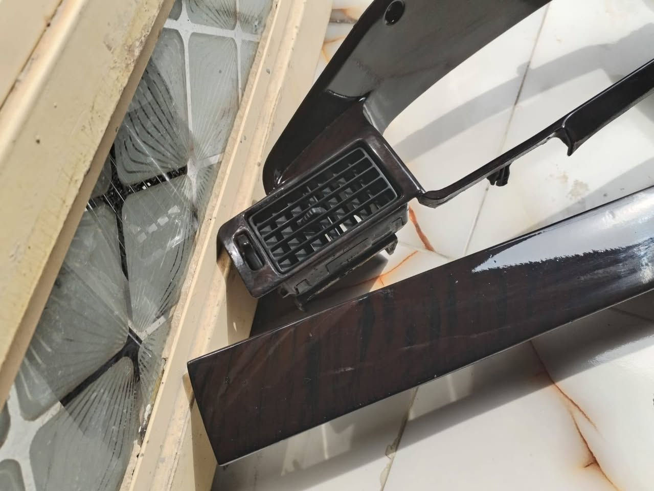 سلام عليكم صجيات وبطاين للبيع العنوان النجف حي الميلاد شارع جامعه الكفيل الرقم الموبايل***********
