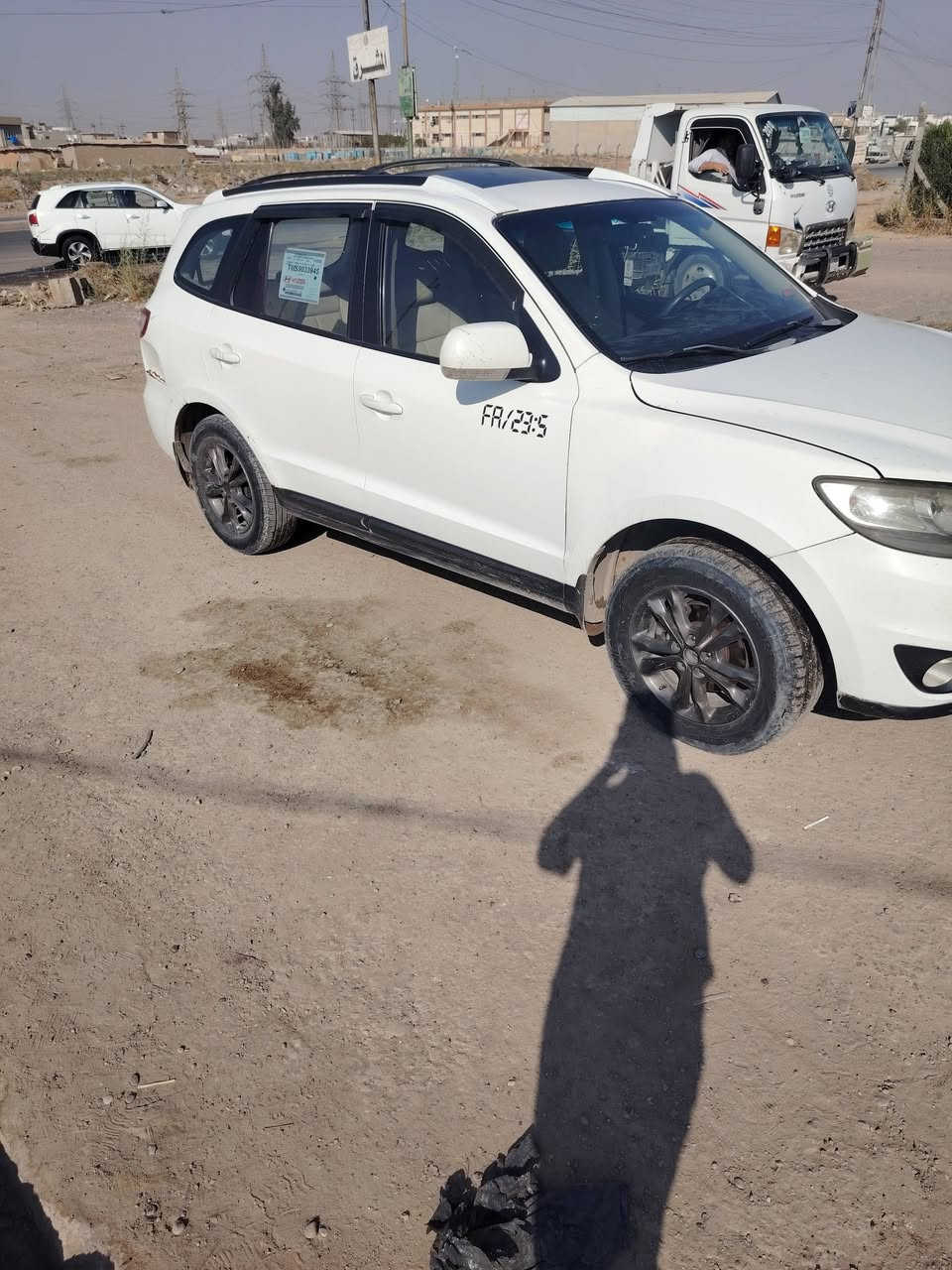 السلام عليكم سنتافي للبيع موديل 2009 راكب7 3قطع تبريد 6سلندر 2700 بيها سونار رقم نينوئ بيها كاربون السياره مال بيت السعر  خاص مكانها موصل الايسر رقم الهاتف***********
