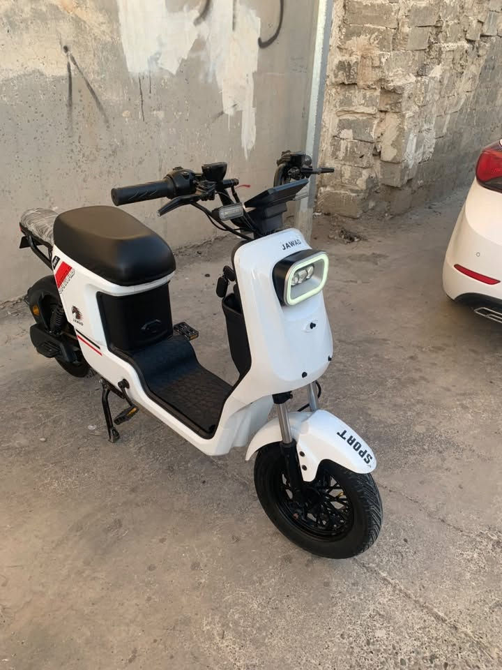 سلام عليكم باسكل شحن للبيع اي نقص مابي R8لايت عدسه نظام سرقه او نظام بك سعره390اوبي مجال
***********
