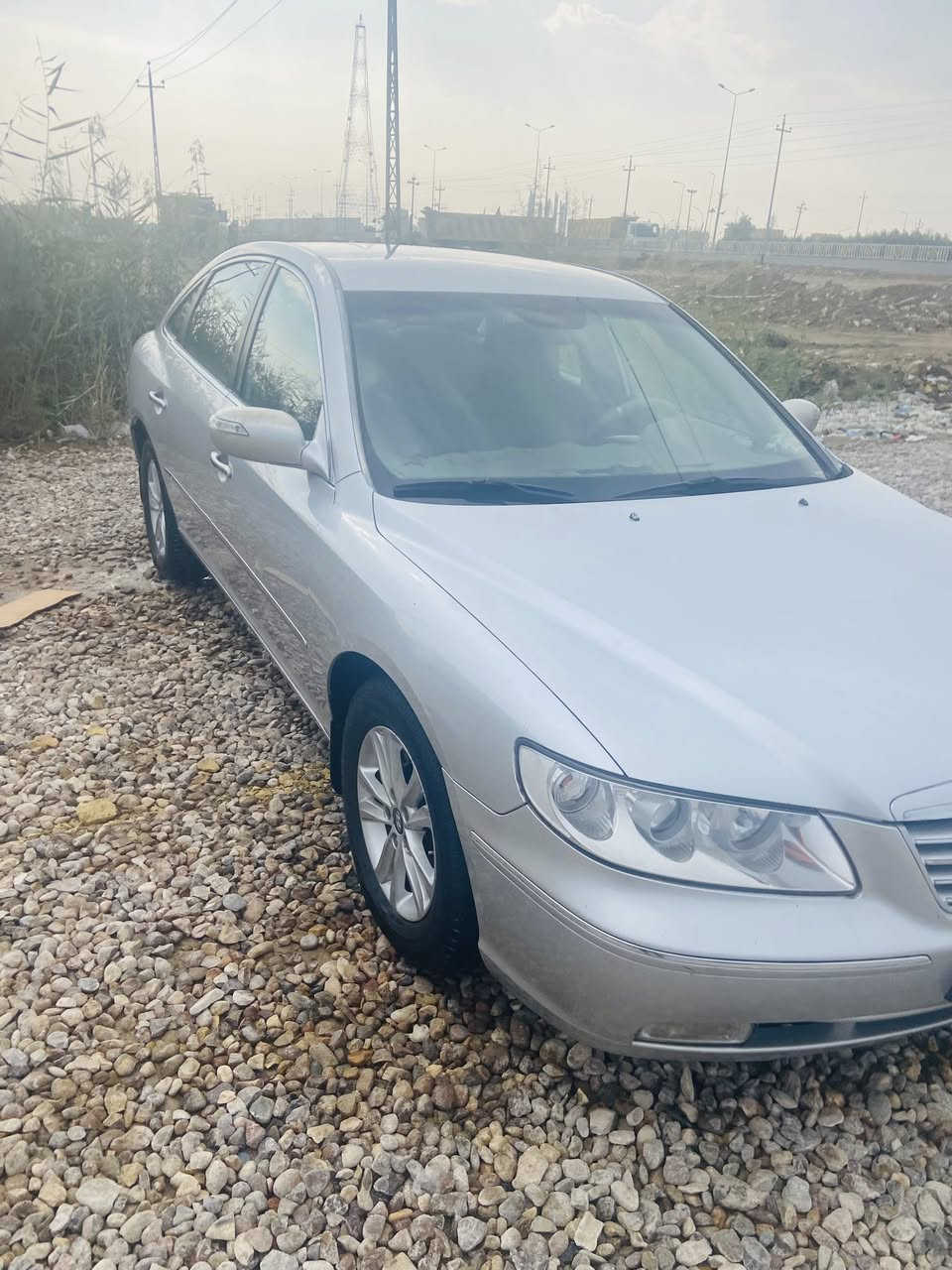 السلام عليكم احبتي
ازيرا للبيع موديل 2008 خليجي 

بسمي رقم بغداد مكينه 2700 الاقتصادي 

سياره مكفوله من الضربه والتبديل والصبغ

محرك جديد كير جديد تخم تاير ويل جديد 

السياره بيها بس باردات فقط حداديه جديده

سنويه لل27 السعر 95 وبيها مجال بيع 

مستعجل (ملاحظه واذا اكو مراوس عادي  )

للاستفسار الاتصال على الرقم *********** 

مكان السياره ذي قار قضاء قلعة سكر
