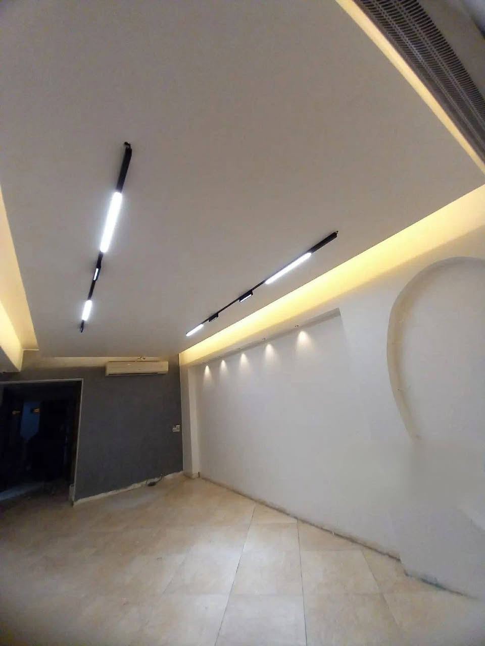 السلام عليكم ورحمة الله 
ديكورات وسقوف ثانوية
نعلن عن الجاهزية التامة لعمل ( السقوف الثانوية ، والسقوف المغربي،وسحبات ،وديكورات بلازمة،بديل خشب،بديل رخام ، والطلس ، والصبغ ) 
وبأسعار مناسبة
باليومية ، وعالمتر نراهمك ونرضيك ان شاء الله 
 والشغل حسب الطلب
العندة بيت ، ربعة ،غرفة، محل ، 
يتواصل معانة ويتدلل 
***********
و الله يرزق الجميع ان شاء الله
