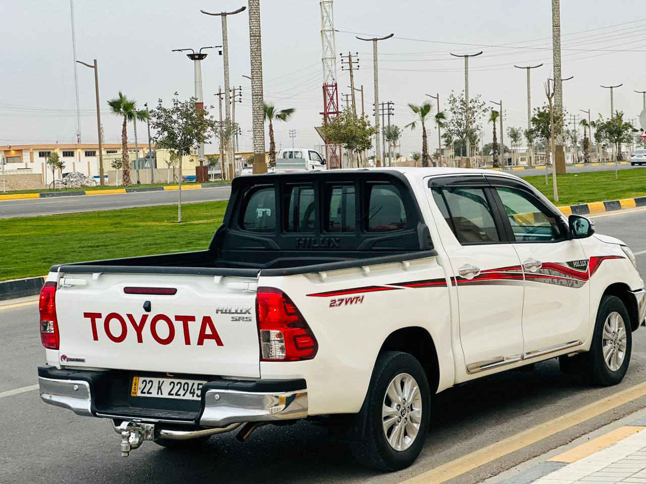 السلام عليكم.  للبيع تويوتا. 2025.  اوتوماتيك     ساز باب اول. سياره على وضع الشركه.  مقفوله كفاله عامه.  سياره جديده.  ماشيه 49.  رقم اربيل.  شرط التحويل.  قطعتين تبريد. السياره جاهزه من كل شيء  السعر 290 👉وبيها مجال للطيبين.     مكانها الفلوجه حي العسكري.  رقم الهاتف ***********
