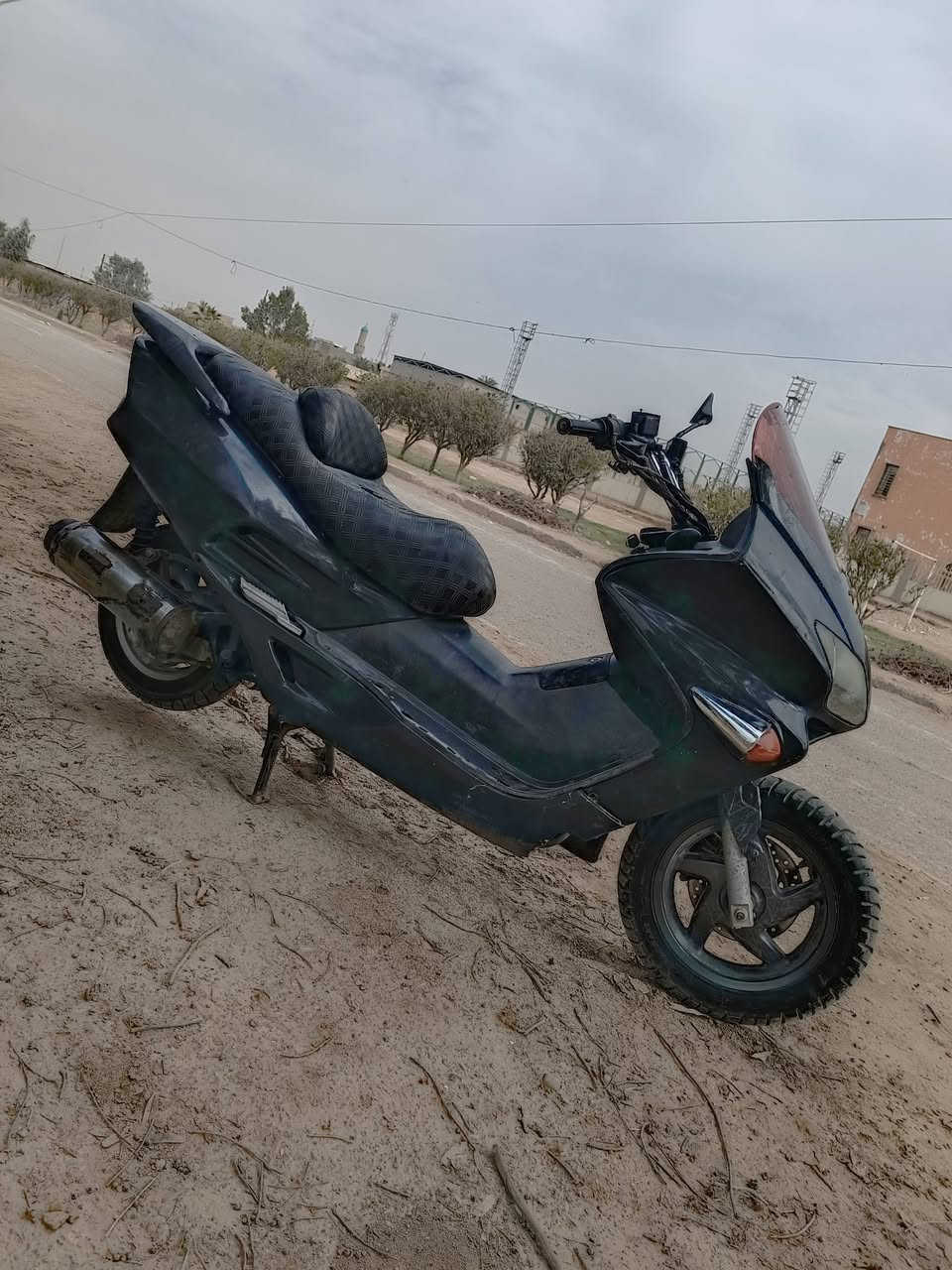 السلام عليكم اخوان
فورزة 0.6 للبيع مكينة 250cc دراجة خير من الله مكينة وكهربائيات كلها شغالة نكرة سلف باي وقت/ لايتات ليد/ الناصي اصفر /والعالي ابيض ثلجي /ستاند حساس/ دبل تايرات جدد/ باتري جديد / بس دبلها الامامي شويه تعبان + ترتيب للكفرات فقط
 
السعر 400 / مكاني بغداد ناحية الوحدة 
للتواصل / ***********
