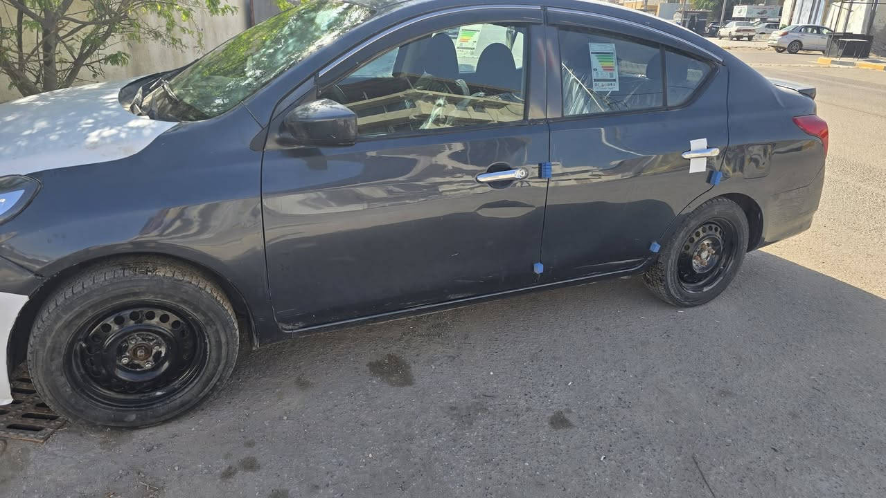 السلام عليكم
من رخصة الادمن 
فيرسا ١٥ للبيع امريكي 
السعر ٧٠ وبيها مجال ابيع كوم حديد على وضعها تجي تشوفها وبخدمتك 
عنواني بصرة كرمة علي 
للاستفسار خاص ***********
