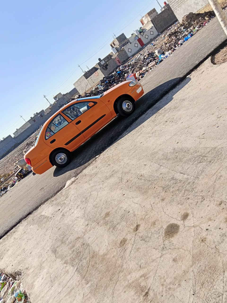 سلام عليكم نيسان سني 2009  يباني الون ابيض ومصبوخه تكسي تبريد ثلج  حدديه جديده اممي خلفي تخم تير جديد كير ومكينه التبخير وله تنقيص   السعر 85 وبيه مجال مكني ناصريه ***********
