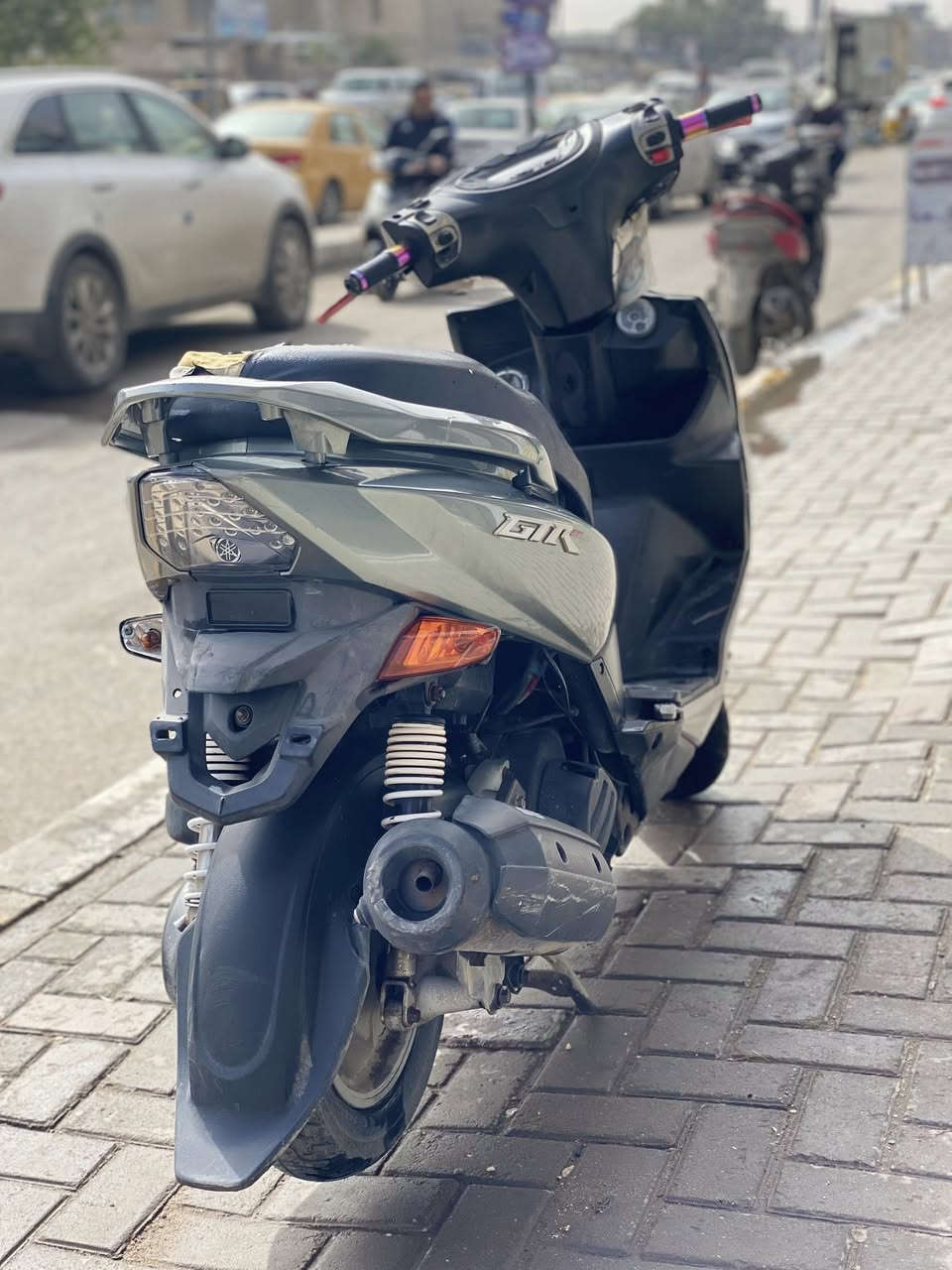 سلام عليكم دراجه جيتي ار لبيع برغي ممفتوح كفاله عامه من مكينه الكفر بس عيبهه كفر بي شويه شخوط كفاله عامه دراجه ماخده من معرض يوسف جويه قبل 6اشهر مديل 2009ماخذه مليون 200. رايدهه 900 وبيهه مجال قليل رقم بس وتساب بي *********** تصل وتساب،
