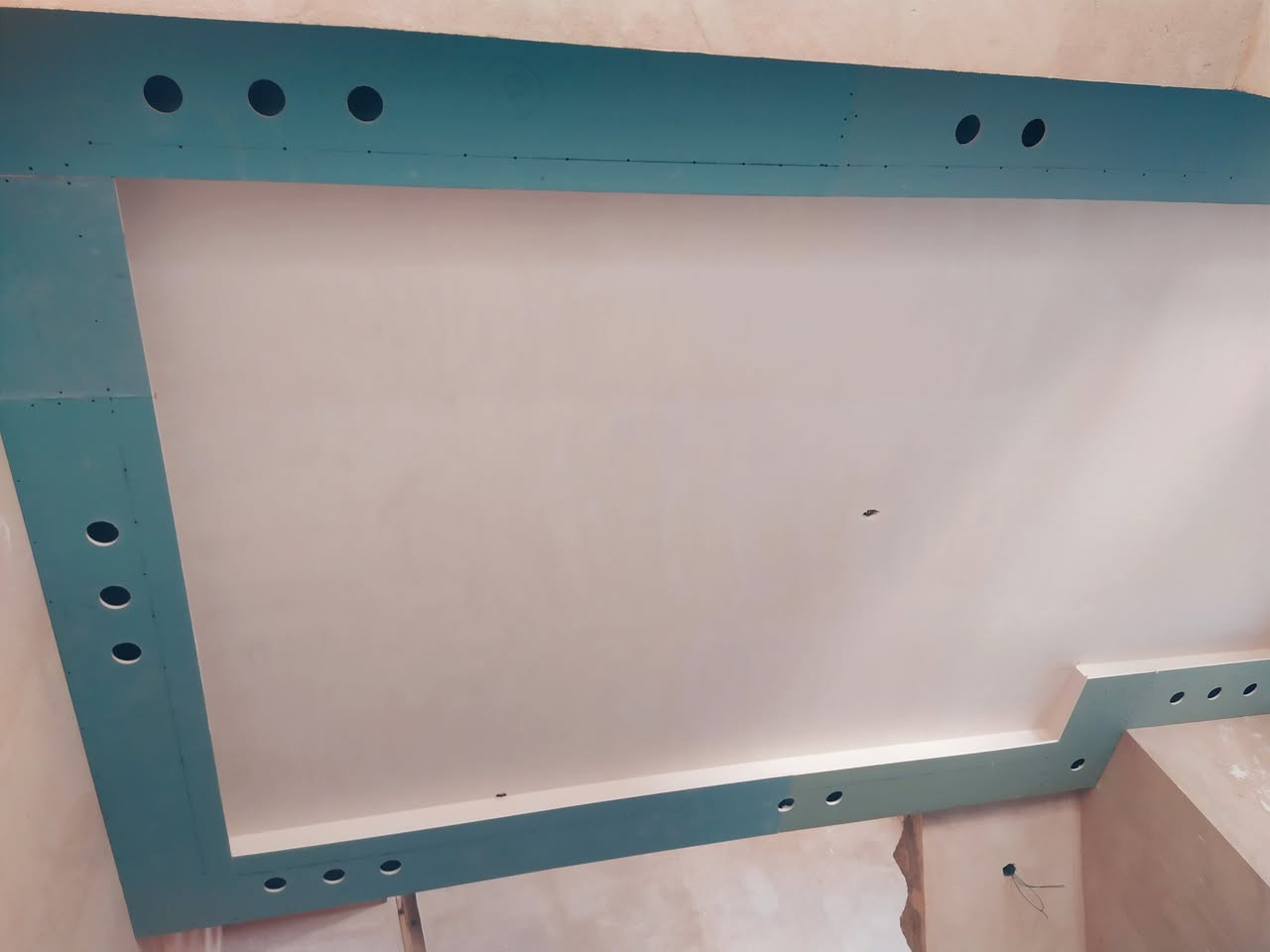 اللهم صل على محمد وال محمد 
#جانب من اعمالنا في مجال التأسيسات الكهربائيه 
#بأدارة أبو ليا الكهربائي 
اعمال  توزيع وتثقيب النقاط الكهربائيه لاحد الدور حسب اختيار وذوق صاحب المنزل 
للاستفسار ***********
او مراسلة الصفحه
