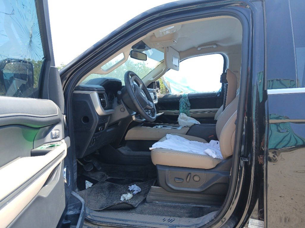 موديل 24  دخول جديد بدون رقم بيها شكم طخه صارت بالنقل تقرير مياه امطار مي حلو كفاله من الأملاح والزنجار تستلم شغاله فول بدون نقص السعر 235 رقمي ***********
