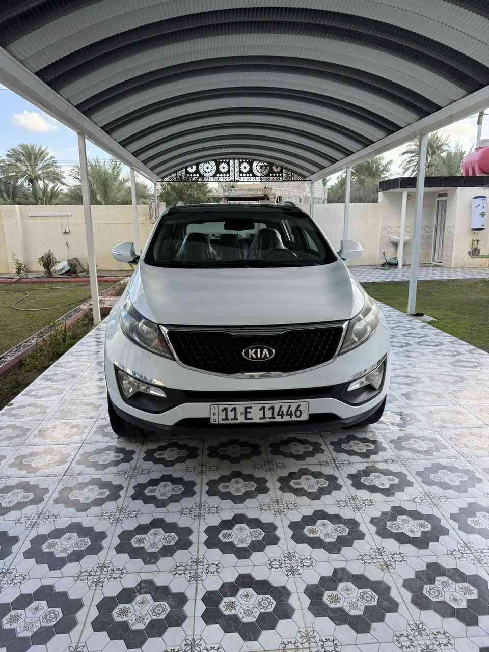 كيا سبورتج خليجي 2015((كفالة))
فول موصفات(( 4بصمات+بنروما+كشن كهرباء +اشاير بالمري +لد امامي+كامرا وحساس))
حجم المكينة 2000 ميكانيك كله مكفول 
رقم بغداد سنوية وهزة ورقام جديد 
((لاشخوط ولابارد))
***********/بعقوبة
