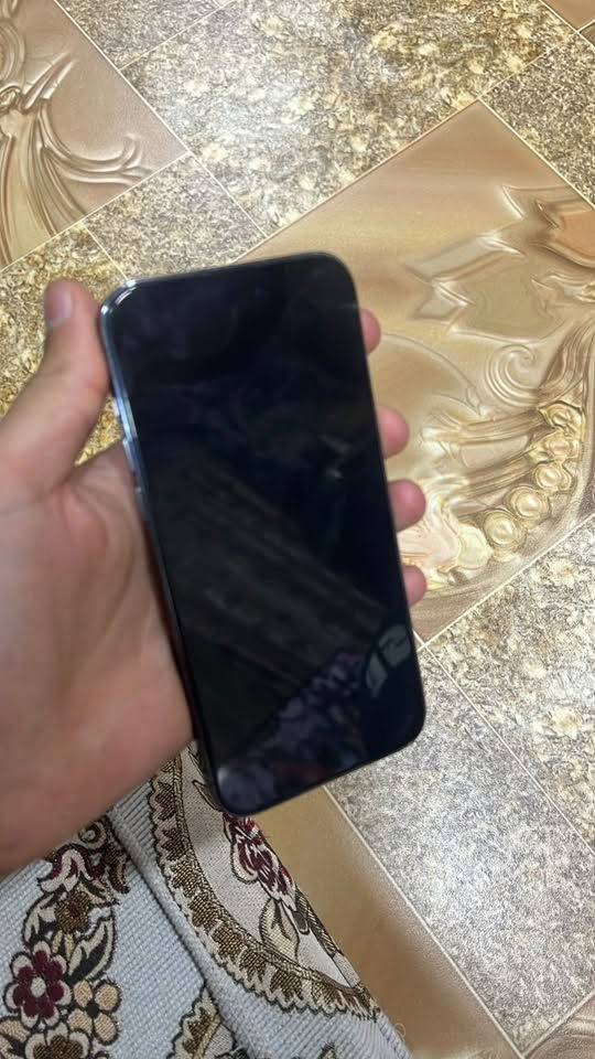 جهاز ١٤ برو ماكس نظيف درجة اولى نموذجm اي شي مابدل ولا مفتوح
ذاكره ٢٥٦ 
نظافه ٩٩ 
بطاريه ٧٩ مامبدله
استخدام شخصي مع ملحقاته
***********

