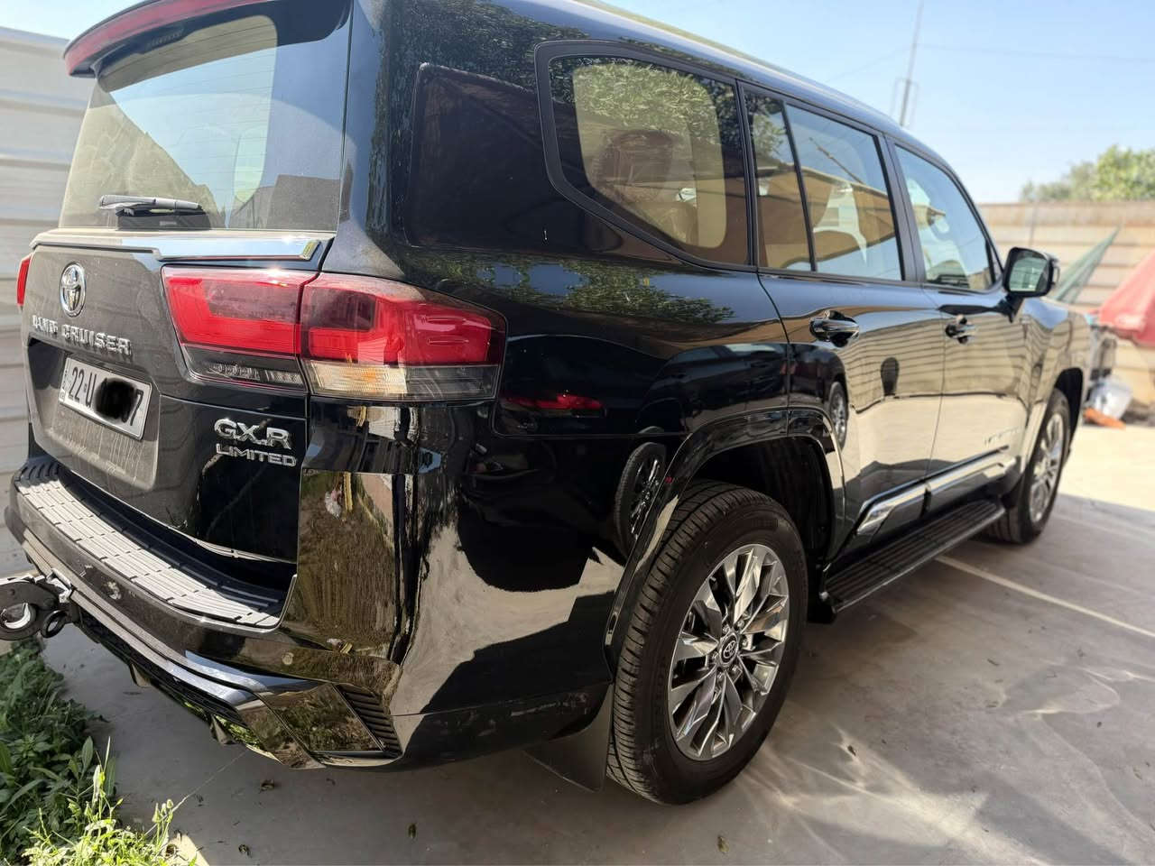 لاندكروز 2025 بلاك  GXR  تنفس طبيعي رقم شمالي ماشيه 16 الف الموصفات بصمه فتحه باب كهرباء جلد تبريد كشن شاشه كبيره ويل كب وموصفات عديده السياره مكفوله كفاله عامه السعر 69 الف دولار وبيه مجال بسيط الرقم *********** بغداد, العراق
