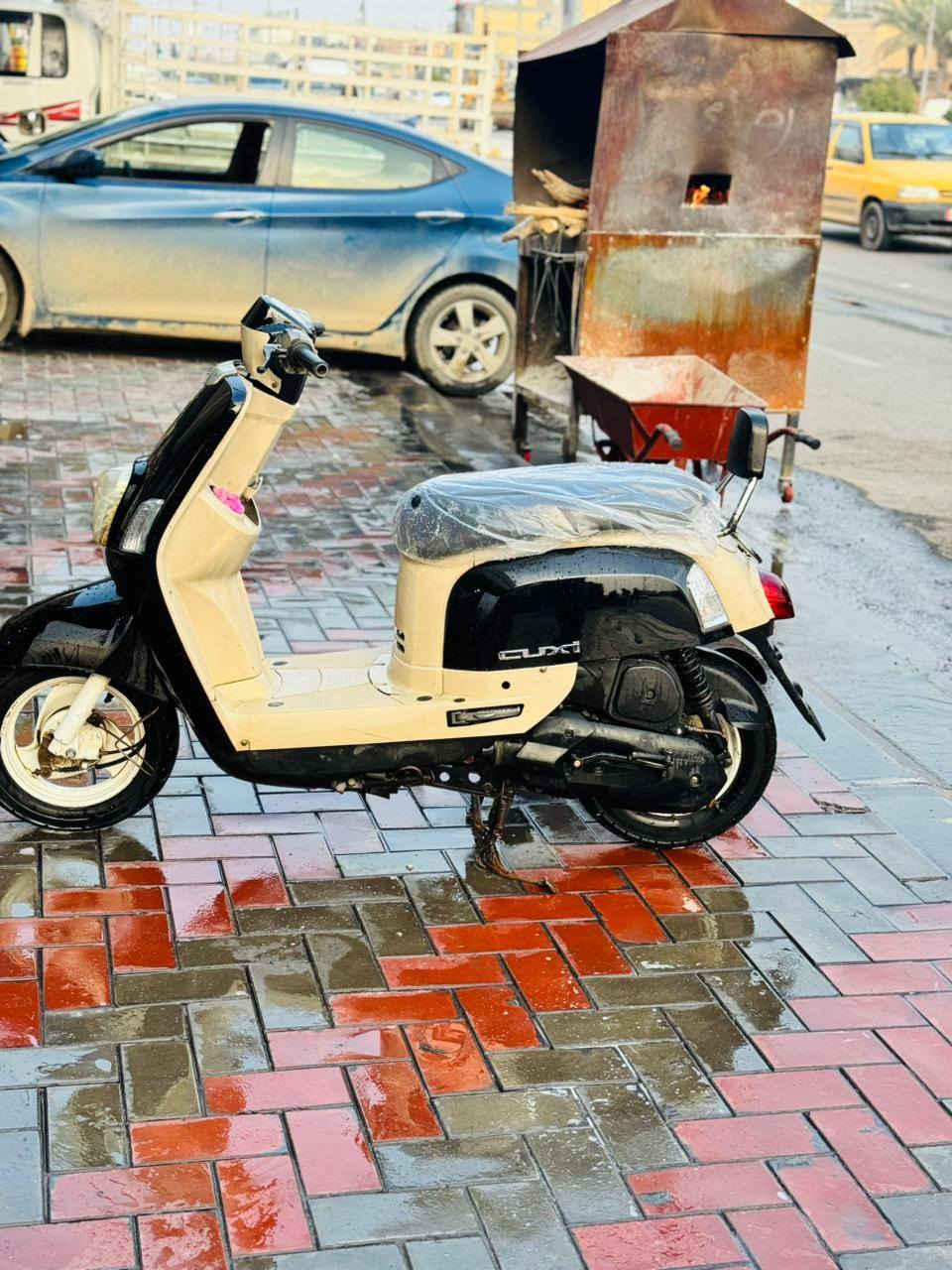 للبيع بوليسي دراجه داخل ختم واحد اصلي تخبل كلشي ماناقصها سعر 750وبيها مجال بصيط ***********
