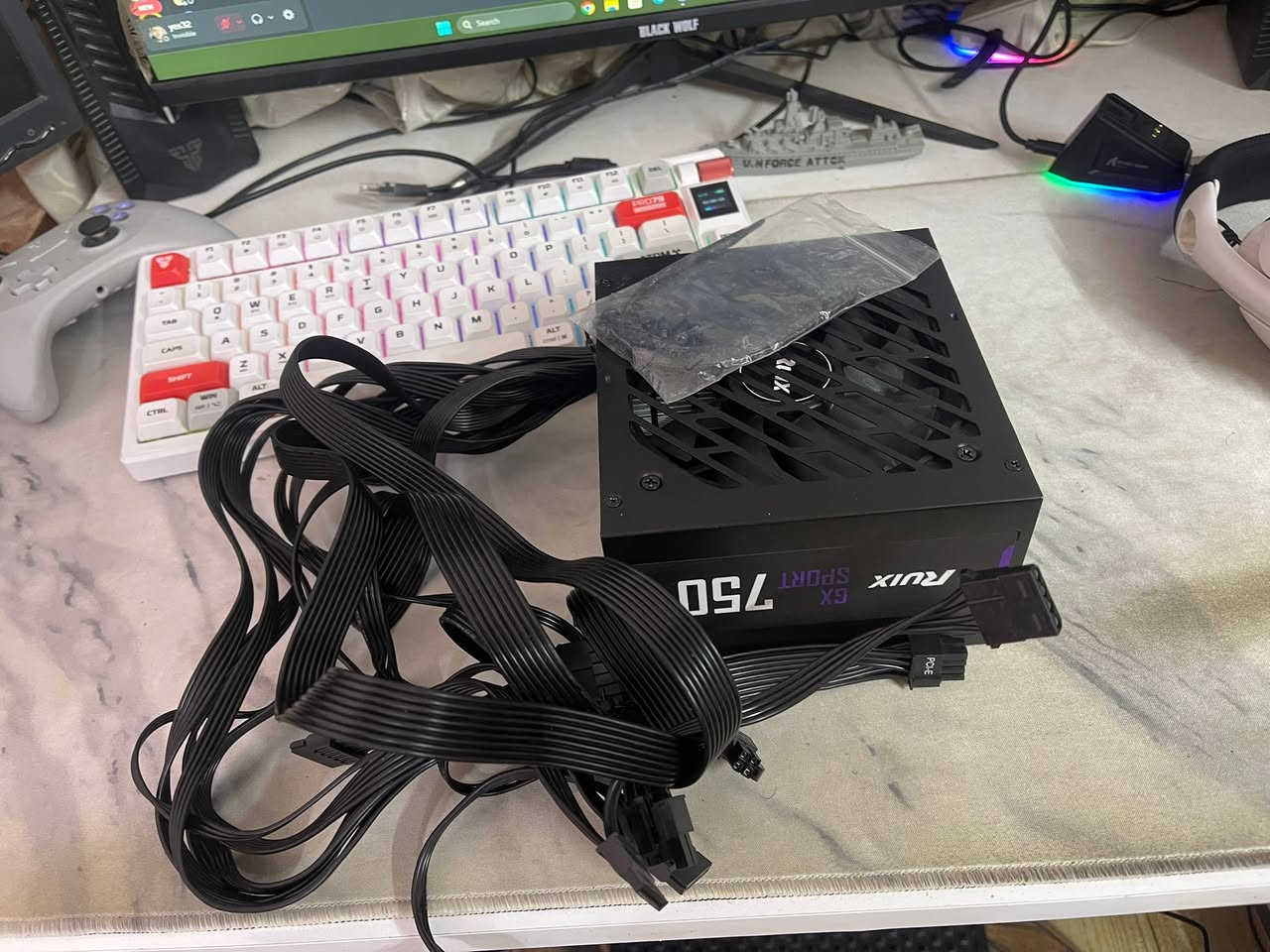 السلام عليكم power supply 750w ruix
جديد ما مستعمل فحصته على حاسبتي يشتغل 
باله امزون سعر 60000 توصيل بغداد 5 محافظات 6


**إذا كنت صاحب هذا الإعلان وتريد حذفه لأي سبب، رجاءا أرسل رسالة إلى الدعم الفني**