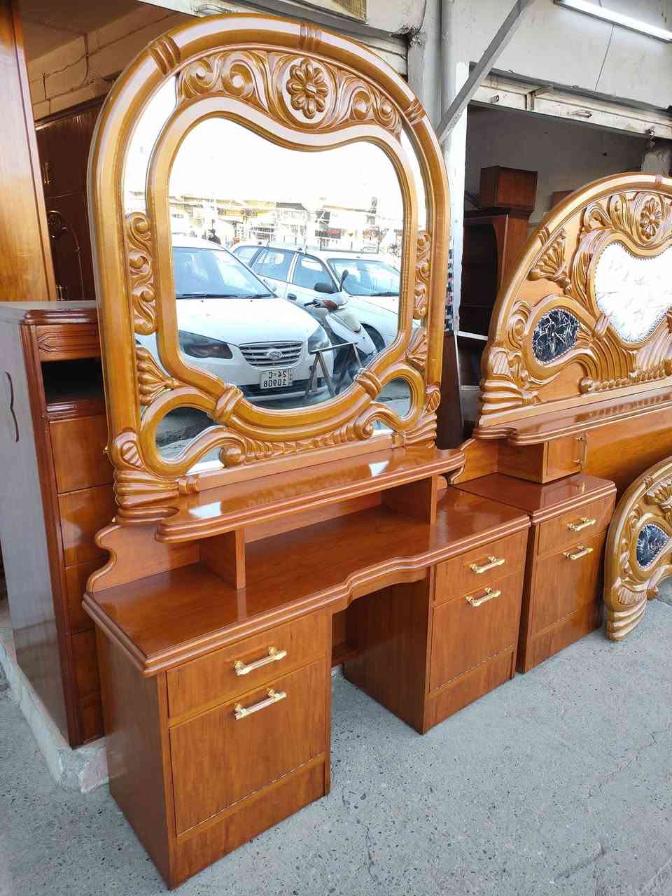 #متابعينا_الكرام 
#غرفه_نوم_ستة_ابواب_ملحق_شغل عراقي ثقيل جداً درجه اولى شرط نقش والتوج سوري ثقيل غرفه شرط شغل ثقيل ما مل سوك ضهر حل وشد براغي نظافه الغرفه 100% 👌🏻  مستعدون لشراء غرف النوم والقناصير المستخدمة
للاستفسار مراسله الصفحه او الاتصال على  الارقام التالية 
***********📲 واتساب 
***********📲 

📍 العنوان موصل الجانب الايمن دوره الزنجيلي📍
💙تابعو صفحتنه ليصلكم كل ماهو جديد وحصري💙
