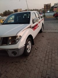 سيارة للبيع نيفارة  2009 گير أوتو ماتيك رقم بغداد ألماني گير مكينة صدر...