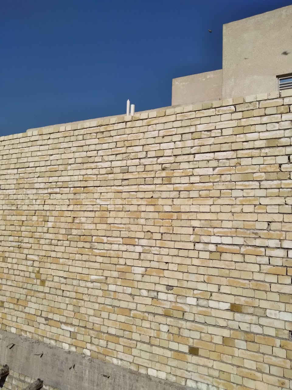 السلام عليكم خلفه بنيان طابوك بلوك ثرمستون شغل درجه اولي بفضل الله عماير تقسيم شقق
***********
