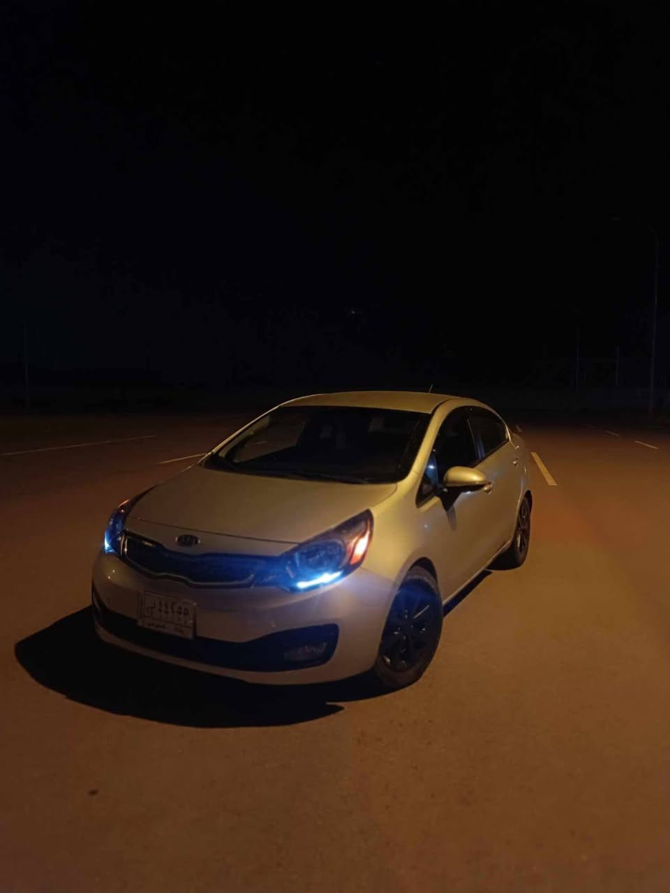 السلام عليكم للبيع
كيا ريو 2012 وارد امريكي 

محرك 1600 

بمواصفات كاميره خلفيه حساسات خلفيه فول تحكمات ستيرن شاشه ملونه ويل كبب لايتات امامي ابو الدد بك لايت لدد بلوجكترات 

سياره رقم مميز باسمي 

(حادث سياره خلفي تبديل صندوك كفاله شواصي ولغود بدون ايرباك بيهه فقط رشات  صبغ، بدون تبديل كلهه ليبل واحد ابيع صبغ حزام) 

متوفر سونار على الخاص 

مكان سياره بغداد بسمايه 

االسعر 78$

*********** متوفر واتس اب
