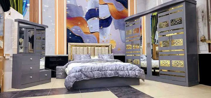 اتخذ قرارك الان 🤩🤩 السعر 200
نحن نعلم انك تبحث عن الاناقة والفخامة والجمال 🥳🥳 
لذالك وفرنا عليك عناء البحث 💁💁
وجعلنا فرصتك في الحصول على ما تحب أسهل  تجد خيارات متعددة تتناسب مع كل الاذواق 🤩🤩🤩👇
امنح نفسك فرصة لزيارتنا تجد ما يسعدك 🥰🥰
غرفة نوم ملكي تصميم  روعه
يوجد عدت اشكال وألوان 
وأيضاً يوجد تفصول حسب الطلب 
وكما يوجد أيضاً شحن لجميع المحافظات 
للطلب والاستفسار يرجى التواصل معنا على  0772 906 0772 906 849
